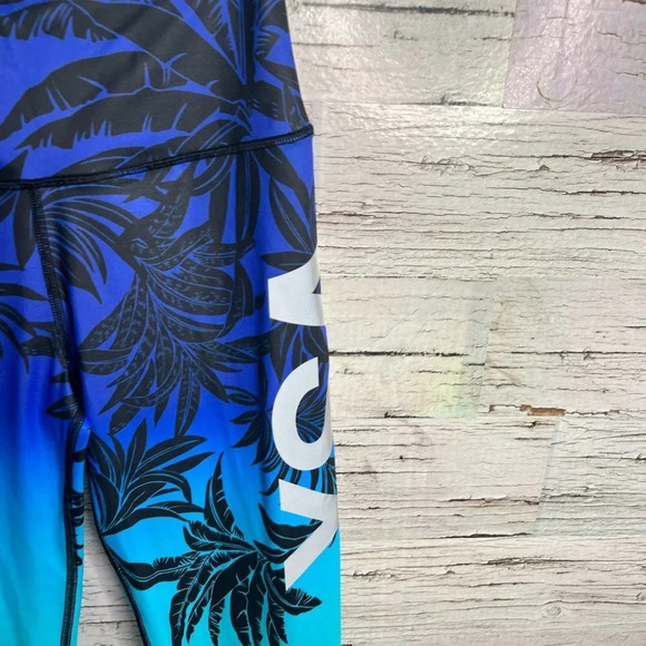 Victoria’s Secret sport blue palm tree VSX athletic leggings  size small - Picture 3 of 9